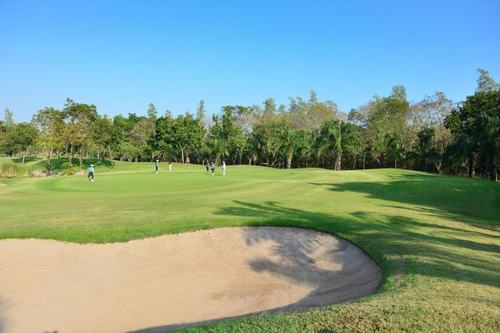 Sappaya Hotel By Lotus Valley Golf Resort Chachoengsao Exterior photo