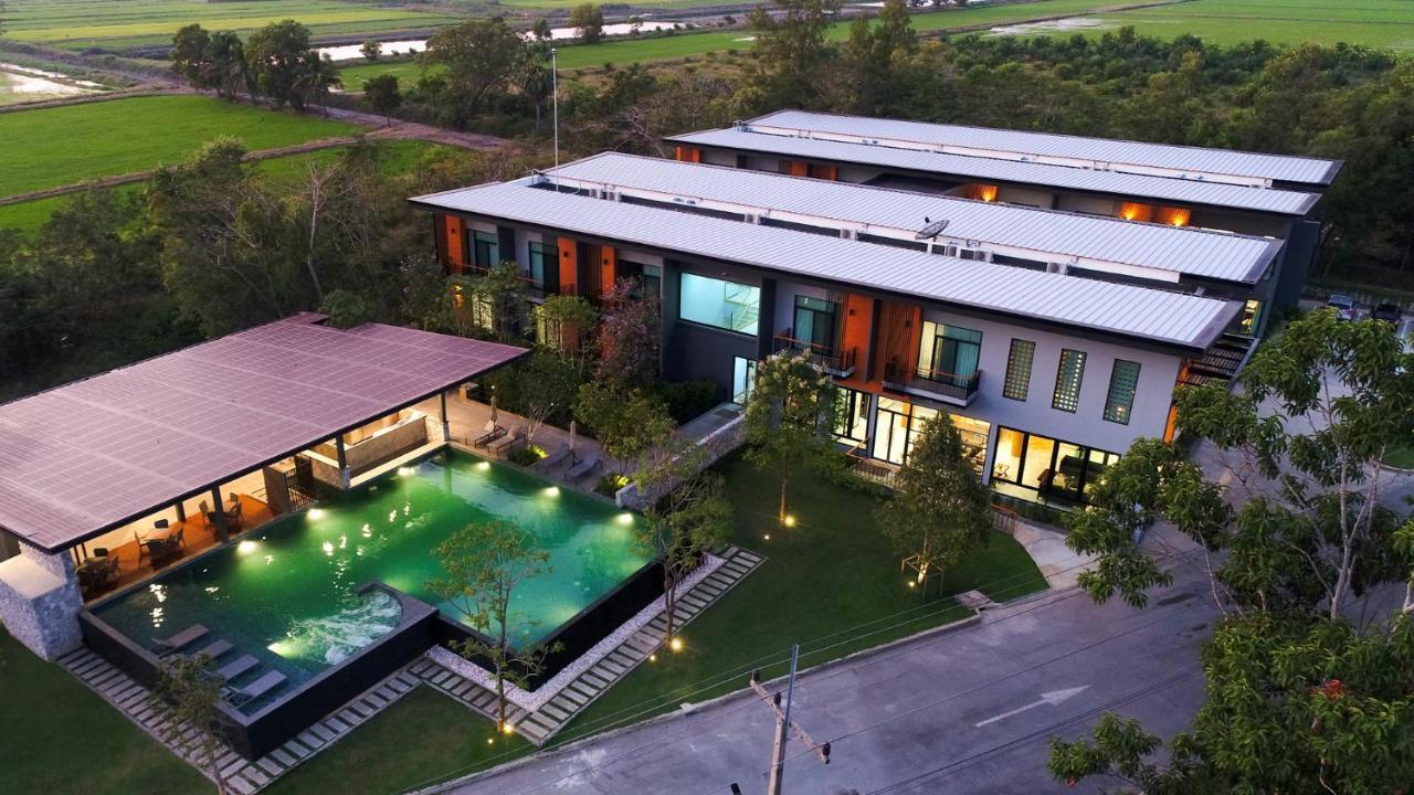 Sappaya Hotel By Lotus Valley Golf Resort Chachoengsao Exterior photo